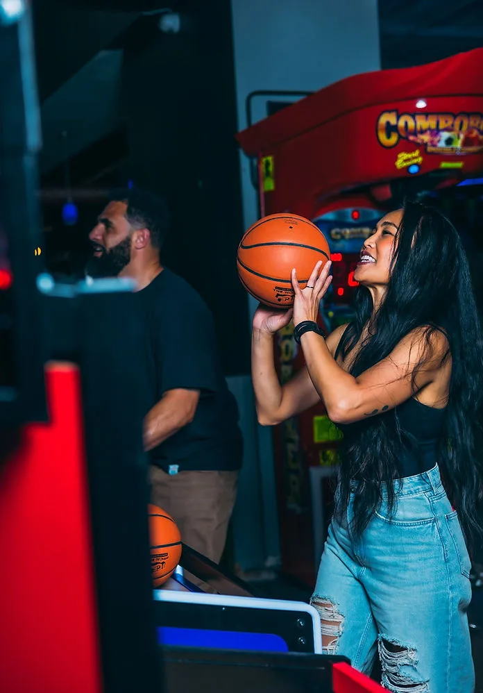 Basketball arcade game at a Nitro City birthday party